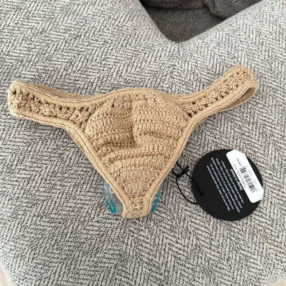 Mila Padang bottom